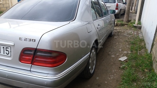 Mercedes E 230 1996, 229,000 km - 2.3 л - Bakı