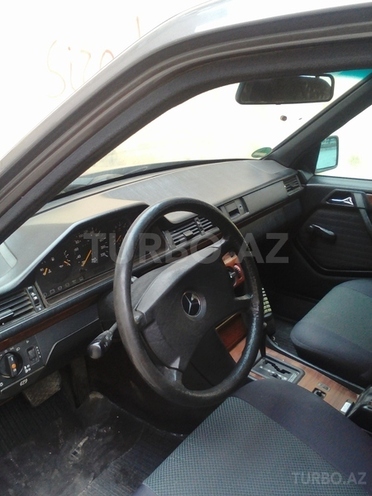 Mercedes E 200 1991, 345 km - 0.2 l - Bakı