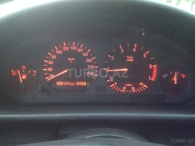 BMW 318 1998, 302,000 km - 1.8 l - Bakı
