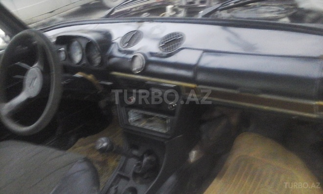 LADA (VAZ) 2106 1980, 245,000 km - 1.3 l - Xudat