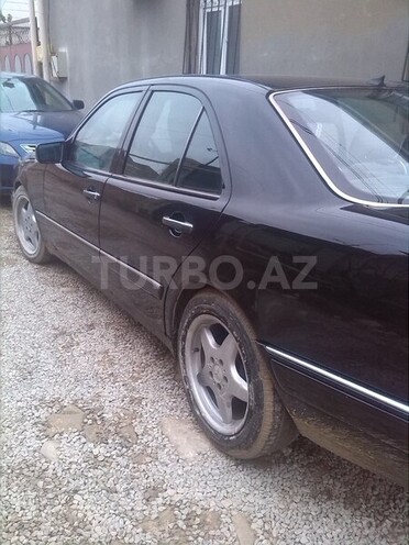 Mercedes E 300 1996, 280,000 km - 0.3 л - Bakı