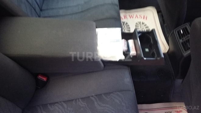 Mercedes E 220 1996, 332,841 km - 2.2 l - Sumqayıt