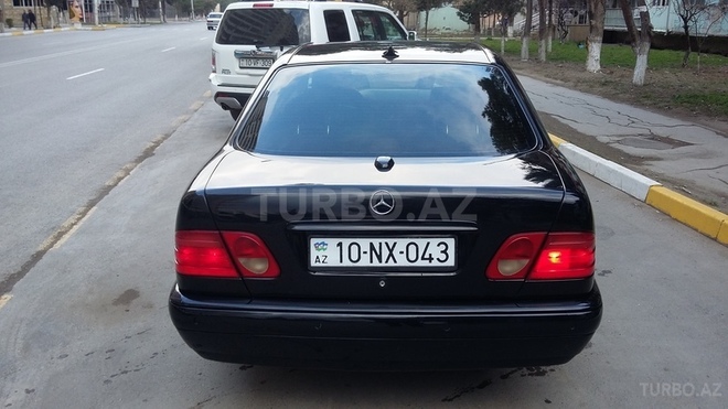 Mercedes E 220 1996, 332,841 km - 2.2 l - Sumqayıt