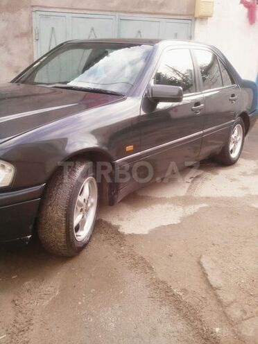 Mercedes C 180 1995, 235,000 km - 1.8 l - Bakı