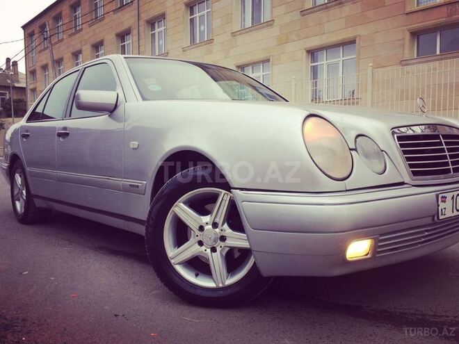 Mercedes E 230 1997, 250,000 km - 2.3 l - Bakı