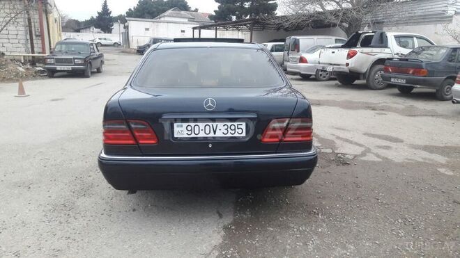 Mercedes E 230 1996, 340,000 km - 2.3 l - Bakı