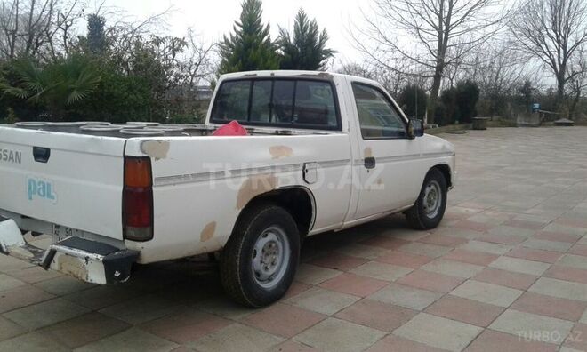 Nissan Navara 1993, 265,000 km - 3.2 л - Masallı