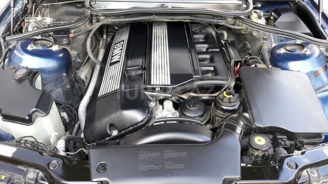 BMW 320 2002, 155,000 km - 2.2 л - Bakı
