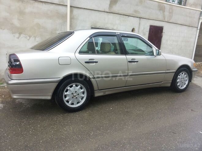 Mercedes C 230 1999, 264,500 km - 2.3 l - Bakı