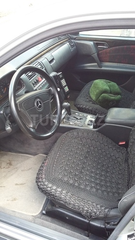 Mercedes E 240 1999, 292,000 km - 2.4 л - Bakı