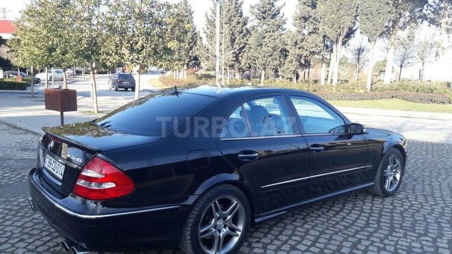 Mercedes E 320 2003, 211,000 km - 3.2 l - Bakı