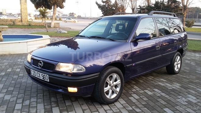 Opel Astra 1996, 295,000 km - 1.6 л - Bakı