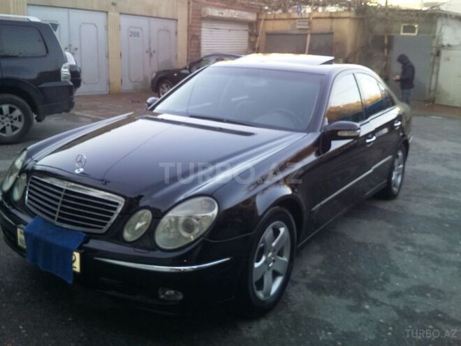Mercedes E 220 2004, 217,856 km - 2.2 l - Bakı
