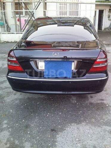 Mercedes E 220 2004, 217,856 km - 2.2 l - Bakı