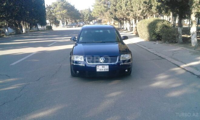 Volkswagen Passat 2003, 220,000 km - 1.8 l - Sumqayıt