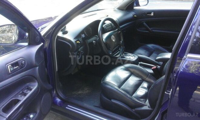 Volkswagen Passat 2003, 220,000 km - 1.8 l - Sumqayıt