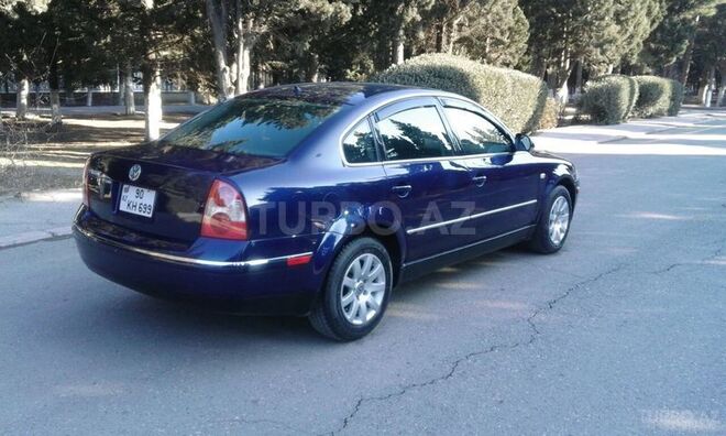 Volkswagen Passat 2003, 220,000 km - 1.8 l - Sumqayıt