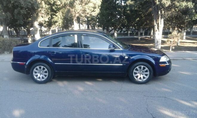 Volkswagen Passat 2003, 220,000 km - 1.8 l - Sumqayıt