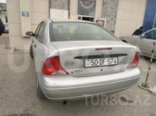 Ford Focus 2000, 264,000 km - 2.0 l - Sumqayıt