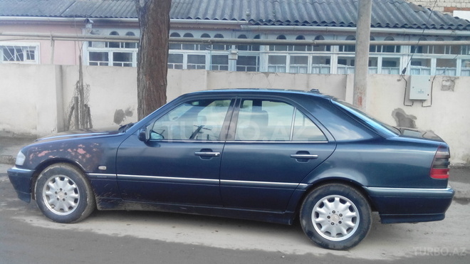 Mercedes C 220 1998, 310,000 km - 2.2 л - Xaçmaz