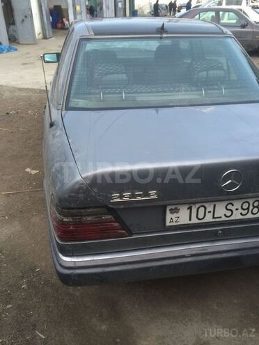 Mercedes E 230 1991, 253,000 km - 2.3 л - Sumqayıt
