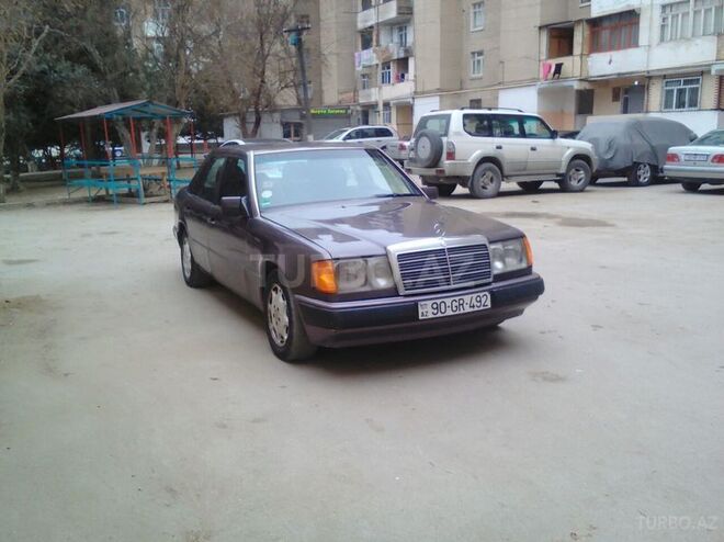 Mercedes E 200 1991, 345,000 km - 2.0 l - Bakı