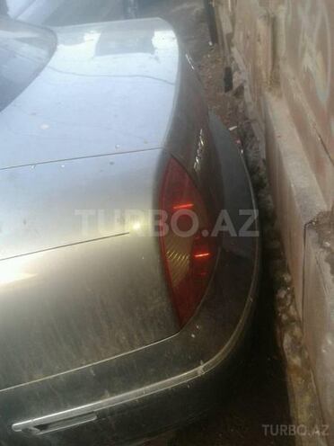 Volkswagen Passat 2004, 259,000 km - 1.8 l - Bakı
