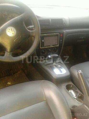 Volkswagen Passat 2004, 259,000 km - 1.8 l - Bakı