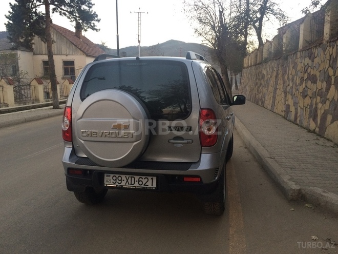 Chevrolet Niva 2015, 17,500 km - 1.7 l - Gədəbəy