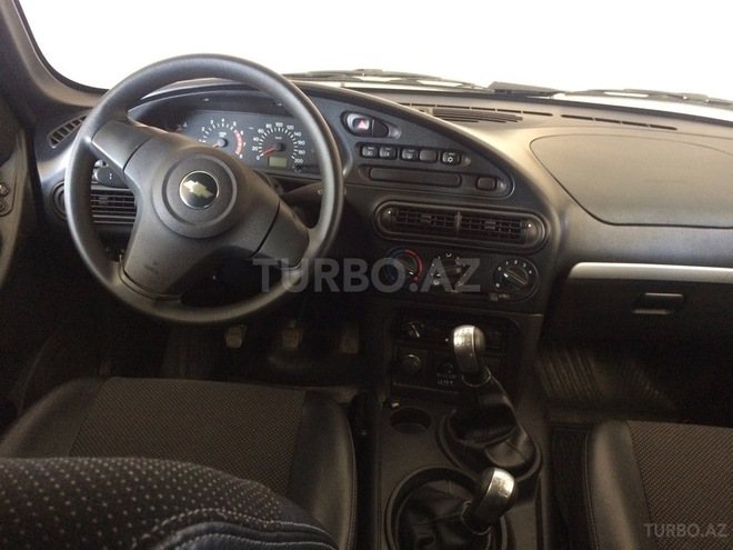 Chevrolet Niva 2015, 17,500 km - 1.7 l - Gədəbəy