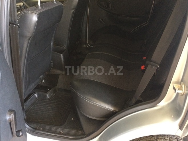 Chevrolet Niva 2015, 17,500 km - 1.7 l - Gədəbəy