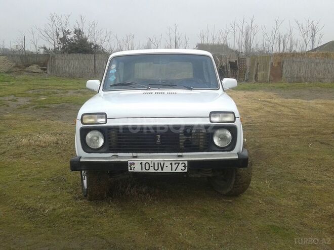 LADA (VAZ) Niva 1982, 300,000 km - 1.6 l - Şirvan