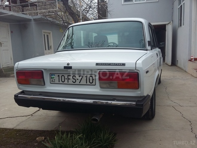 LADA (VAZ) 2107 1998, 156,000 km - 1.6 l - Salyan