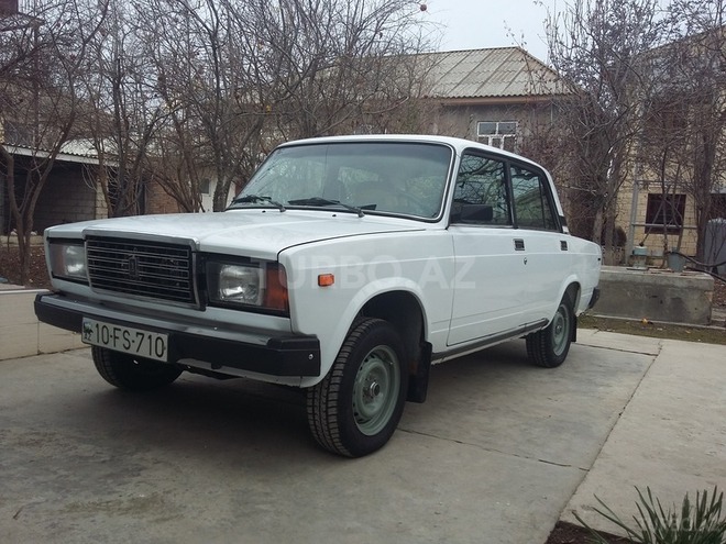 LADA (VAZ) 2107 1998, 156,000 km - 1.6 l - Salyan