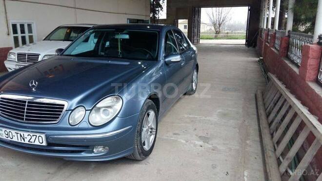 Mercedes E 270 2002, 208,000 km - 2.7 l - Bakı