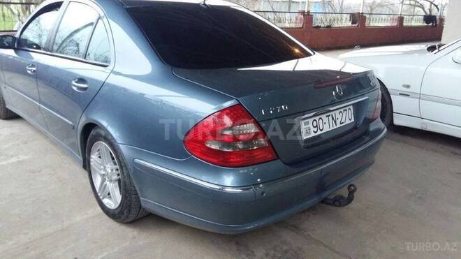 Mercedes E 270 2002, 208,000 km - 2.7 l - Bakı