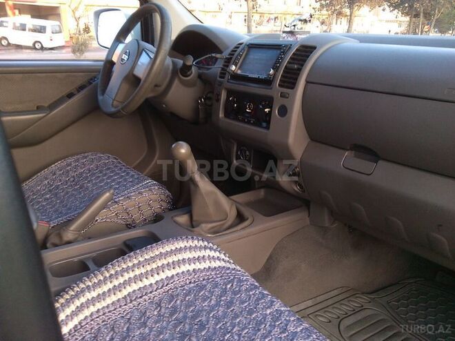 Nissan Navara 2008, 201,000 km - 2.5 l - Bakı