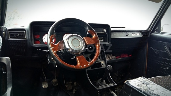 LADA (VAZ) 2107 1982, 250,000 km - 1.5 l - Qusar