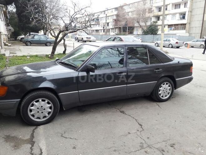 Mercedes E 280 1993, 295,000 km - 0.2 l - Bakı