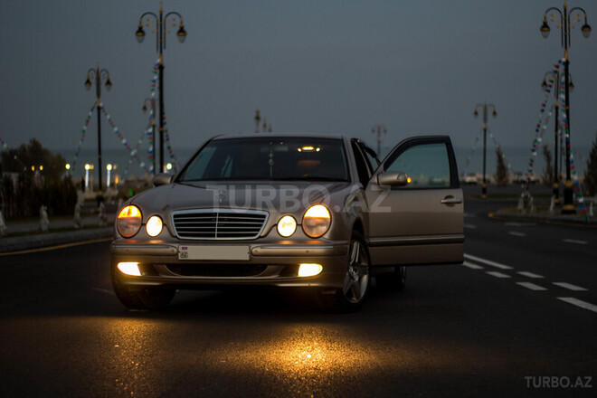 Mercedes E 200 2001, 216,711 km - 2.0 l - Bakı