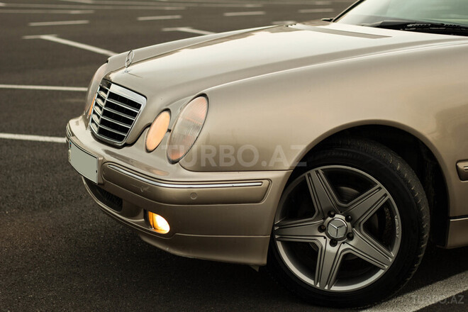 Mercedes E 200 2001, 216,711 km - 2.0 l - Bakı