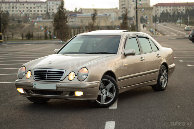 Mercedes E 200 2001, 216,711 km - 2.0 l - Bakı