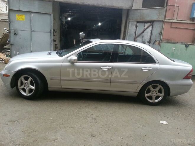 Mercedes C 240 2002, 333,000 km - 2.6 l - Bakı