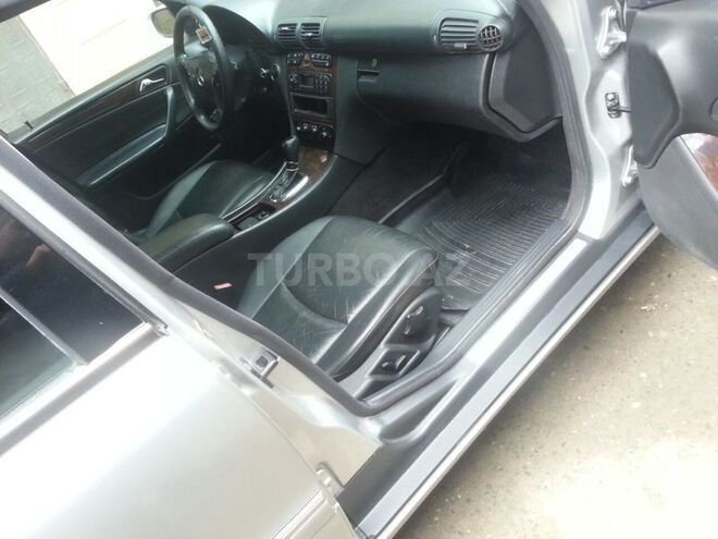 Mercedes C 240 2002, 333,000 km - 2.6 l - Bakı