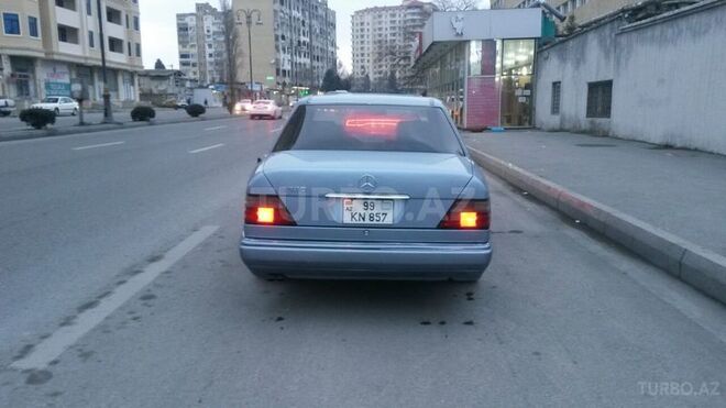 Mercedes E 320 1994, 289,000 km - 3.2 l - Bakı