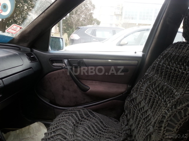 Mercedes C 240 1998, 310,000 km - 2.4 l - Bakı