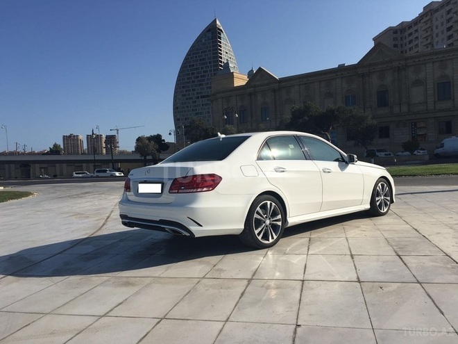 Mercedes E 350 2013, 40,000 km - 3.5 l - Bakı