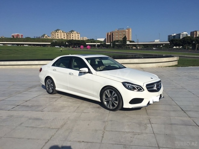 Mercedes E 350 2013, 40,000 km - 3.5 l - Bakı