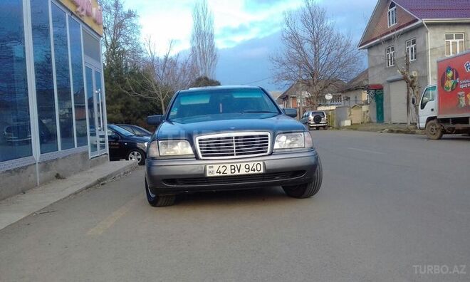 Mercedes C 180 1995, 250,000 km - 1.8 l - Lənkəran
