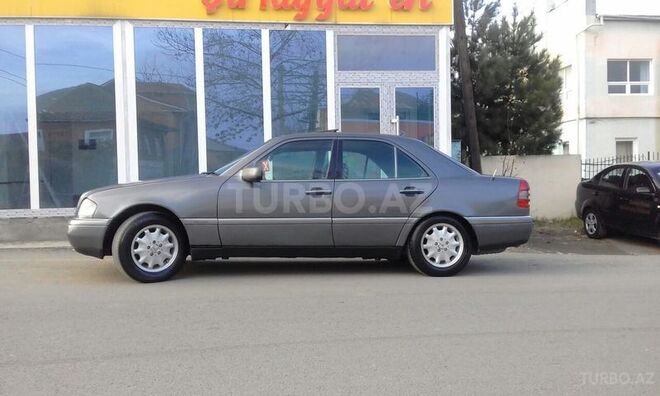 Mercedes C 180 1995, 250,000 km - 1.8 l - Lənkəran